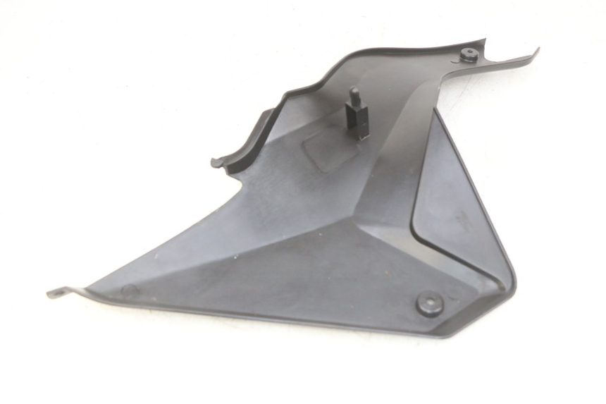 photo de TAMPA DEBAIXO DO ASSENTO ESQUERDO YAMASAKI RAPTOR 50 (2013 - 2018) - Zoom do estado de desgaste