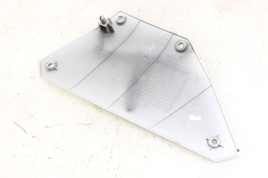 photo de TAMPA DEBAIXO DO BANCO ESQUERDO ROYAL ENFIELD HYMALAYAN 410 (2016 - 2023) - Detalhe da peça