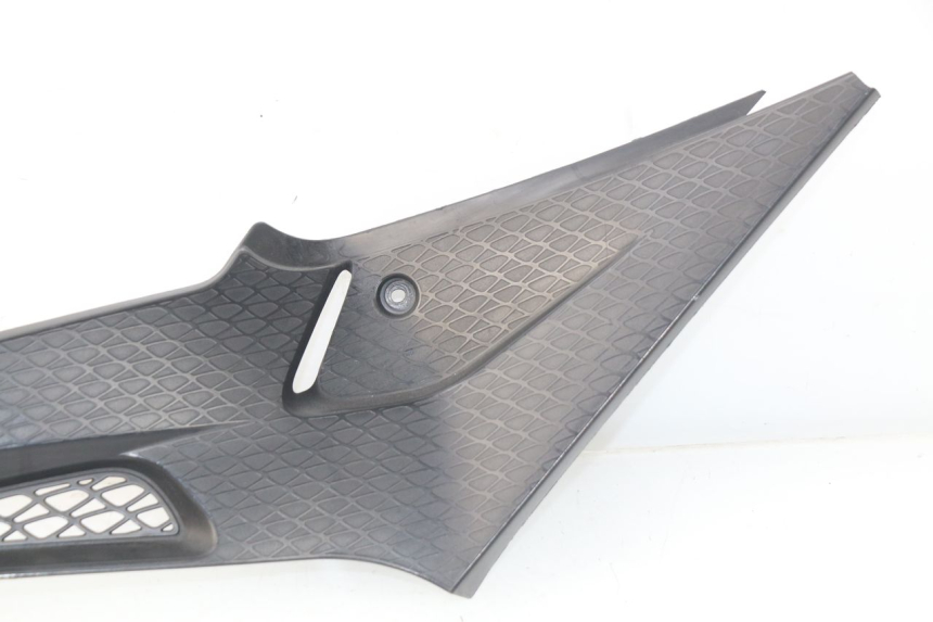 photo de TAMPA DEBAIXO DO ASSENTO ESQUERDO BMW S RR ABS S1000RR 1000 (2009 - 2011) - Estado da superfície