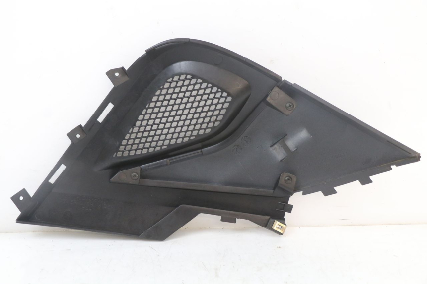photo de TAMPA DEBAIXO DO ASSENTO ESQUERDO KYMCO SUPER 8 4T 50 (2018 - 2020) - Zoom do estado de desgaste
