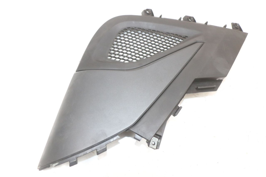 photo de TAMPA DEBAIXO DO ASSENTO ESQUERDO KYMCO SUPER 8 4T 50 (2021 - 2024) - Zoom do estado de desgaste