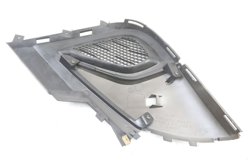 photo de TAMPA DEBAIXO DO BANCO ESQUERDO KYMCO SUPER 8 125 (2008 - 2015) - Outro ângulo de visão