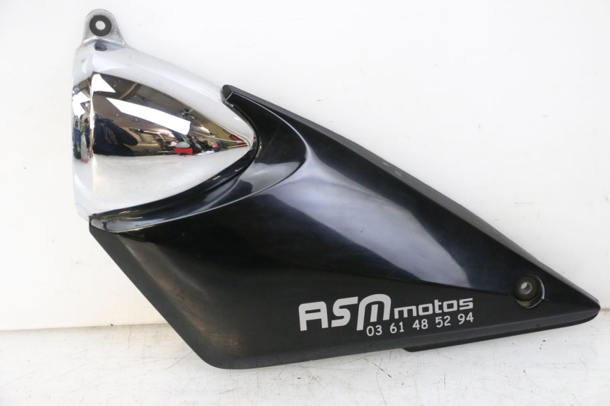 photo de TAMPA LATERAL ESQUERDA SOB O BANCO SUZUKI GSF S BANDIT 600 (2000 - 2004) - Vista principal