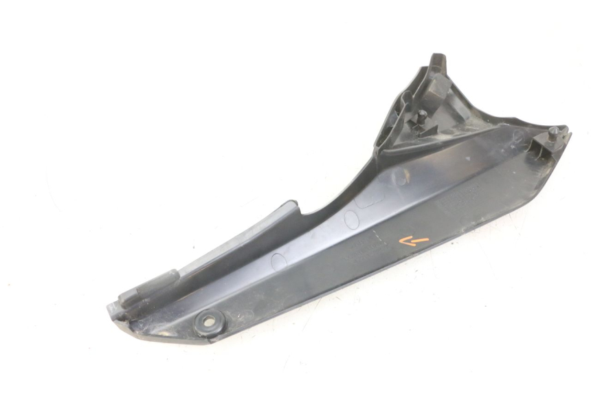 photo de TAMPA DEBAIXO DO BANCO ESQUERDO SUZUKI GSX F GSXF 650 (2007 - 2015) - Outro ângulo de visão