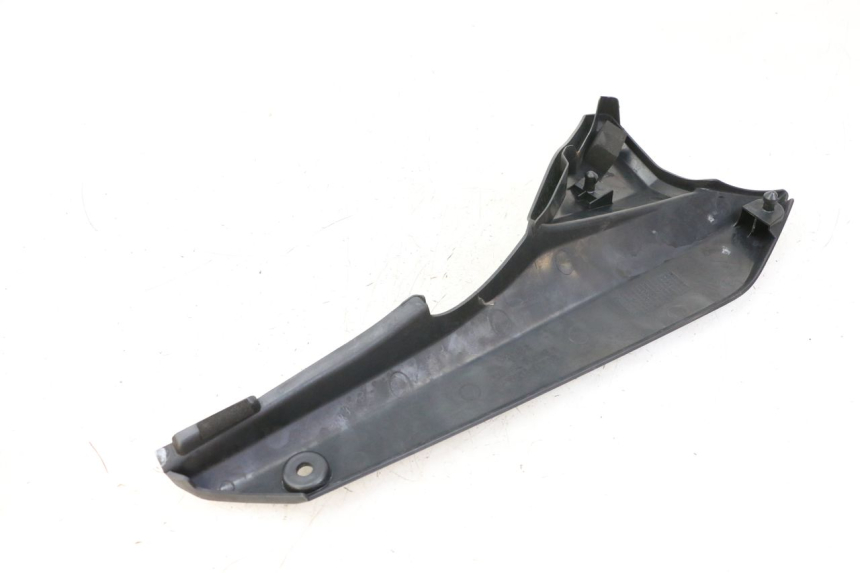 photo de TAMPA DEBAIXO DO BANCO ESQUERDO SUZUKI GSX F GSXF 650 (2007 - 2015) - Outro ângulo de visão