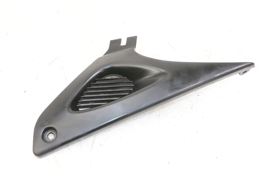 photo de TAMPA DEBAIXO DO ASSENTO ESQUERDO SUZUKI SV S 650 (1999 - 2002) - Outro ângulo de visão