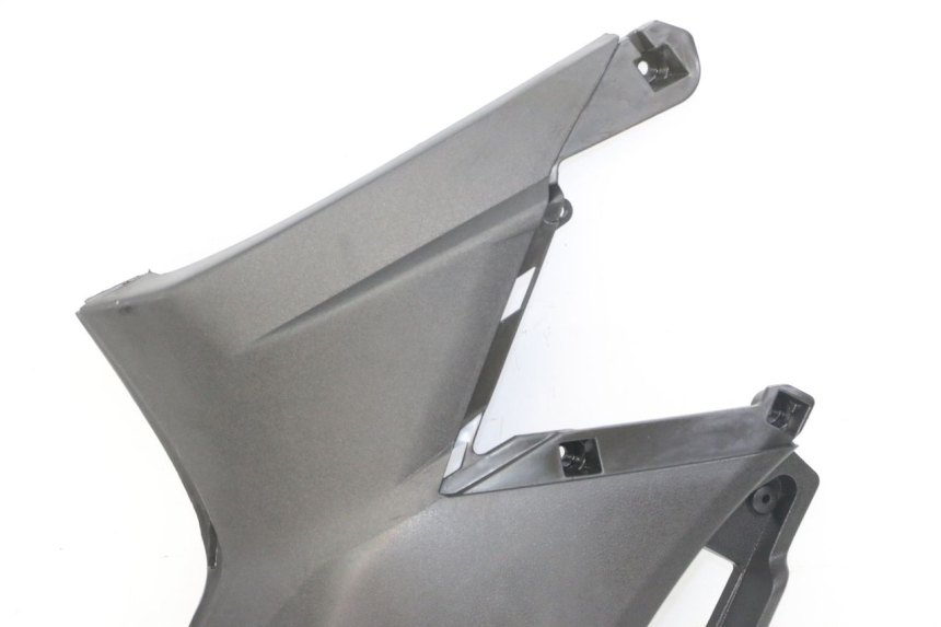 photo de TAMPA DEBAIXO DO BANCO ESQUERDO APRILIA SXR 50 (2021 - 2023) - Pontos de fixação