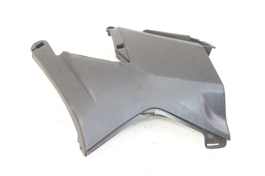 photo de TAMPA DEBAIXO DO BANCO ESQUERDO APRILIA SXR 50 (2021 - 2023) - Ampliação técnica
