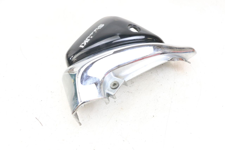photo de TAMPA DEBAIXO DO BANCO ESQUERDO SUZUKI VL INTRUDER 125 (2004 - 2007) - Pontos de fixação