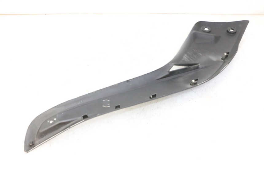 photo de TAMPA DEBAIXO DO BANCO ESQUERDO YAMAHA X-MAX XMAX 125 (2010 - 2013) - Ampliação técnica