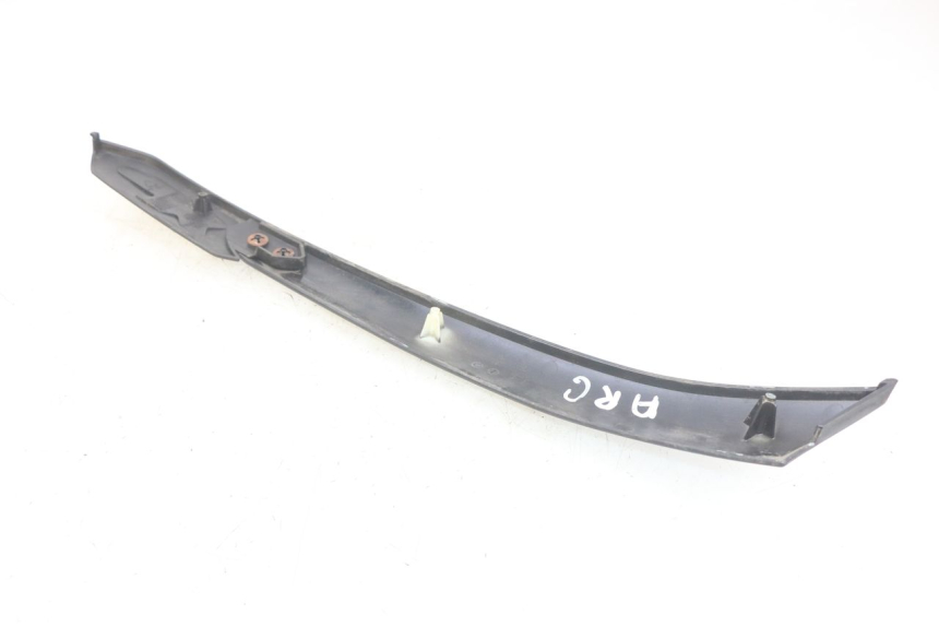 photo de TAMPA DEBAIXO DO BANCO ESQUERDO PIAGGIO XEVO - X EVO 125 (2007 - 2017) - Detalhe da peça