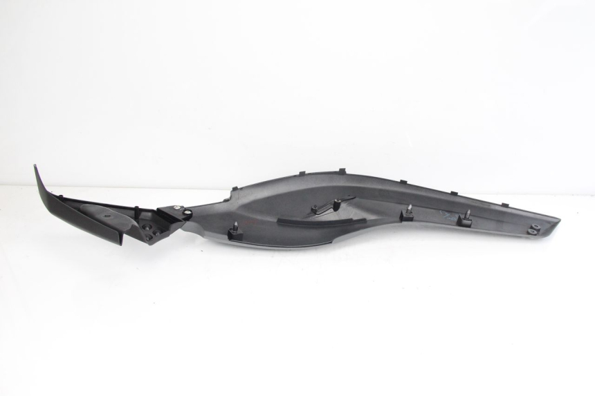 photo de TAMPA DEBAIXO DO ASSENTO ESQUERDO YAMAHA XP T-MAX TMAX 500 (2008 - 2012) - Pontos de fixação