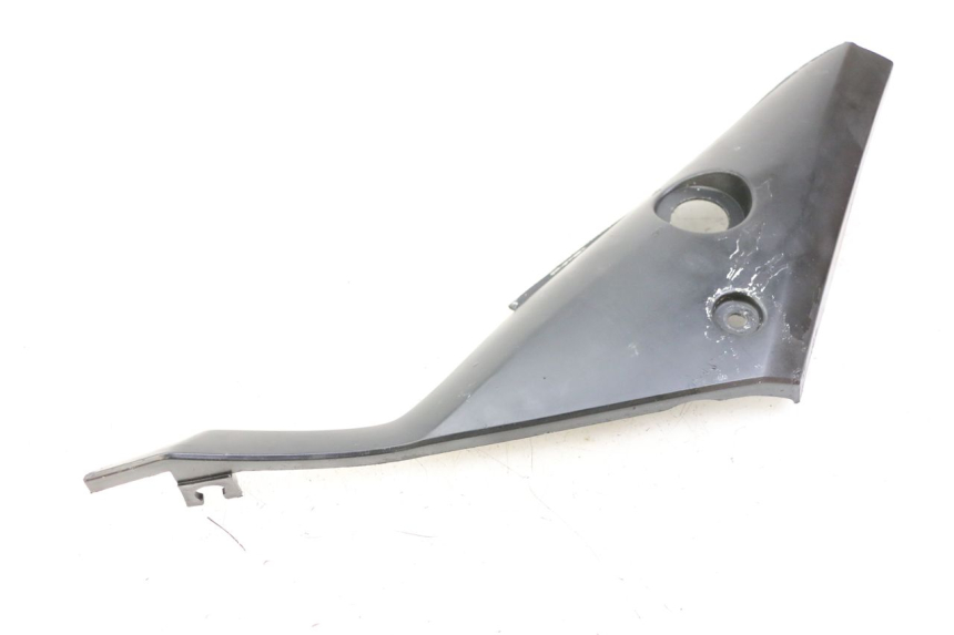 photo de TAMPA DEBAIXO DO BANCO ESQUERDO YAMAHA TZR 50 (2008 - 2016) - Detalhe da peça