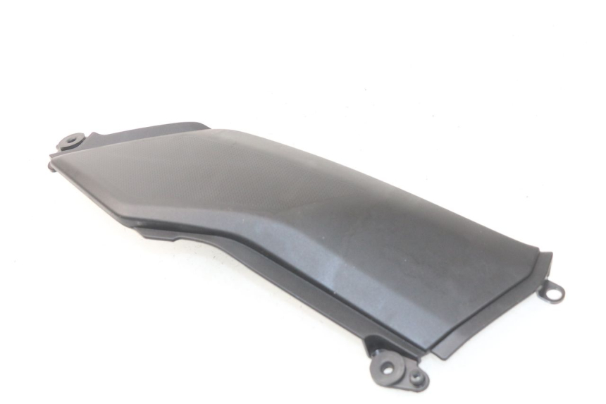 photo de TAMPA DEBAIXO DO ASSENTO ESQUERDO KAWASAKI Z Z900 900 (2017 - 2019) - Outro ângulo de visão