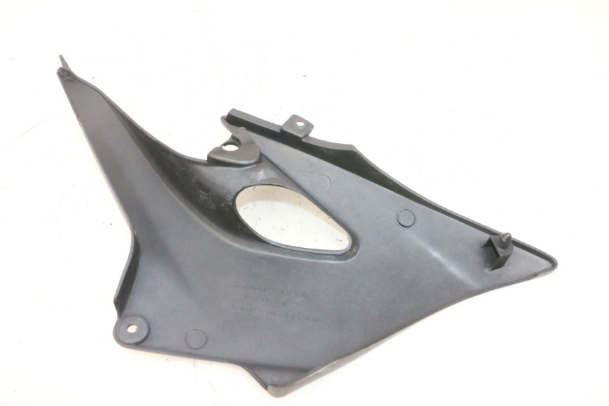 photo de TAMPA DEBAIXO DO ASSENTO ESQUERDO KAWASAKI ZR 7 750 (1999 - 2004) - Outro ângulo de visão