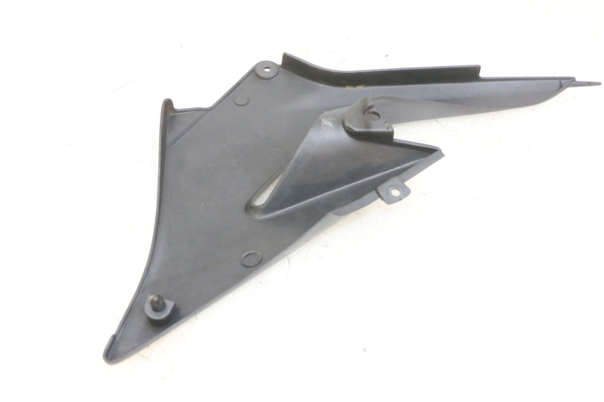 photo de TAMPA DEBAIXO DO ASSENTO ESQUERDO KAWASAKI ZR 7 750 (1999 - 2004) - Ampliação técnica