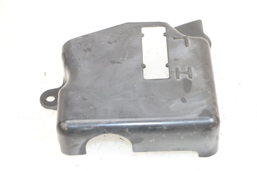 photo de TAMPA DEBAIXO DO BANCO KAWASAKI GPX R WARBIRD 600 (1988 - 1993) - Outro ângulo de visão
