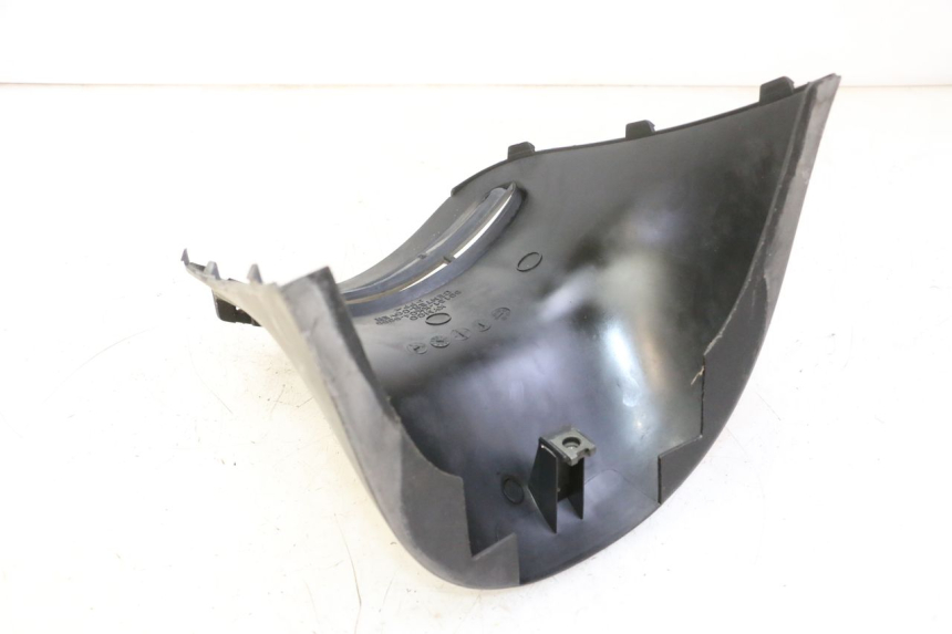 photo de TAMPA DEBAIXO DO BANCO KYMCO GRAND DINK 125 (2008 - 2014) - Detalhe da peça