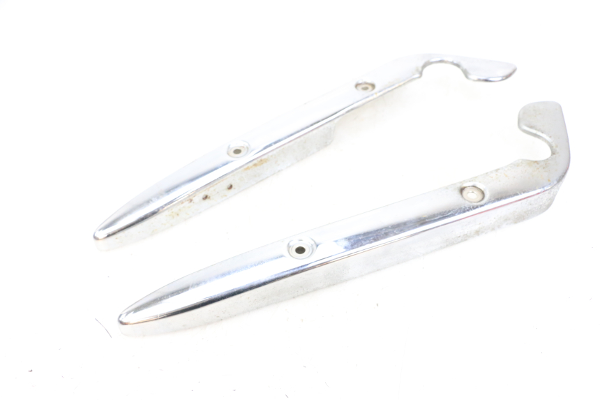 photo de TAMPA DEBAIXO DO BANCO SUZUKI GZ MARAUDER 125 (1998 - 2004) - Detalhe da peça
