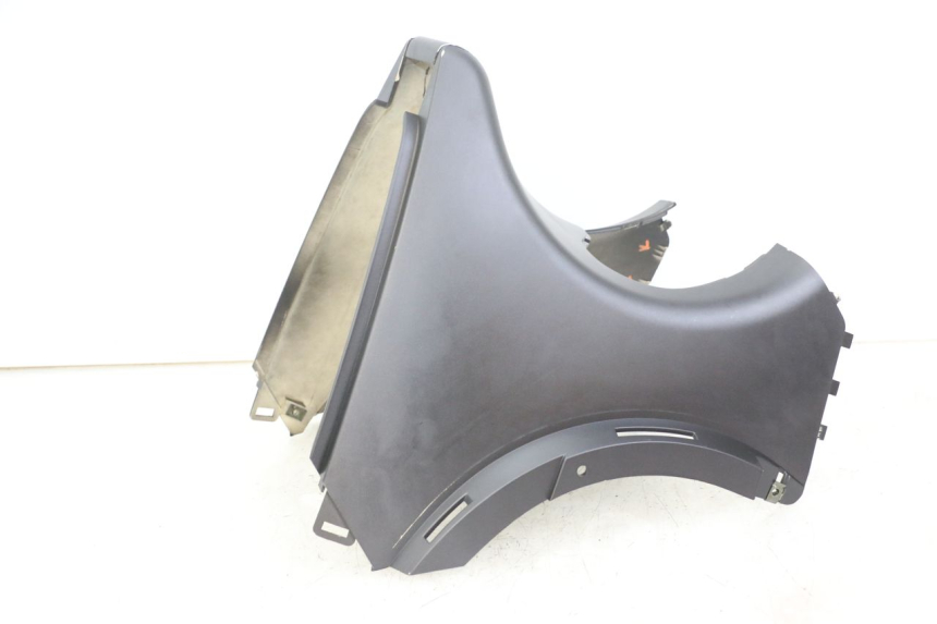photo de TAMPA DEBAIXO DO BANCO JM MOTORS VX 125 (2022 - 2025) - Pontos de fixação