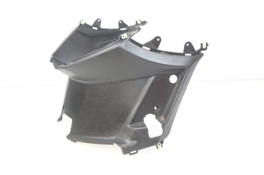 photo de TAMPA DEBAIXO DO BANCO PEUGEOT KISBEE 4T 50 (2010 - 2017) - Detalhe da peça
