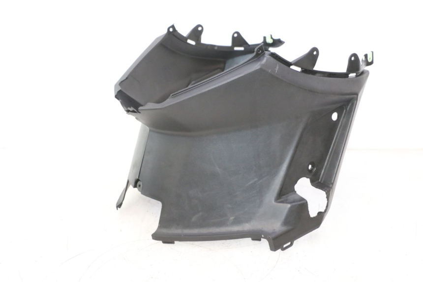 photo de COBERTURA SOBRE EL ASIENTO PEUGEOT KISBEE 4T 50 (2023 - 2026) - Detalhe da peça