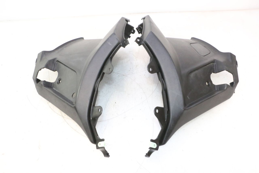 photo de COBERTURA SOBRE EL ASIENTO PEUGEOT KISBEE 4T 50 (2023 - 2026) - Outro ângulo de visão
