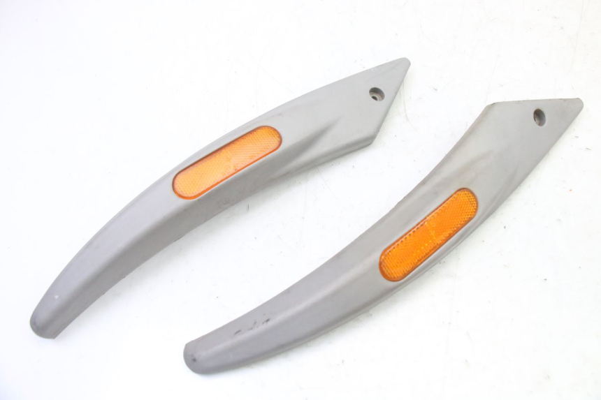 photo de TAMPA DEBAIXO DO BANCO PIAGGIO LIBERTY 4T 50 (2009 - 2015) - Detalhe da peça