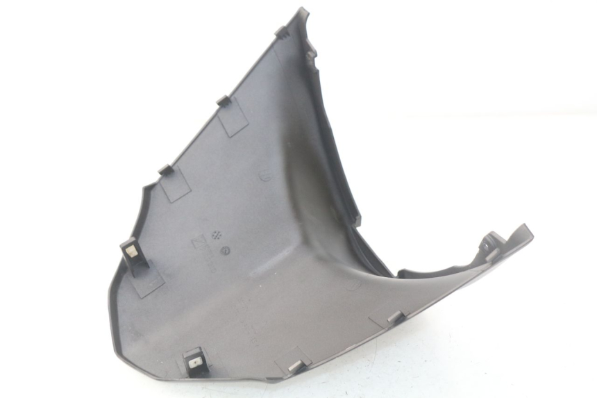 photo de TAMPA DEBAIXO DO BANCO PIAGGIO LIBERTY IGET 4T 50 (2015 - 2020) - Zoom do estado de desgaste