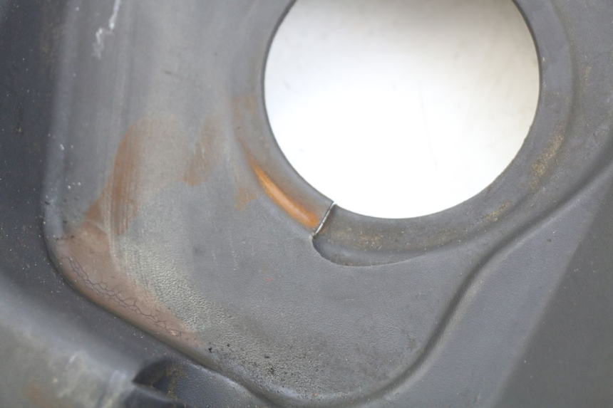 photo de TAMPA DEBAIXO DO BANCO SUZUKI SIXTEEN 125 (2008 - 2010) - Detalhe da peça
