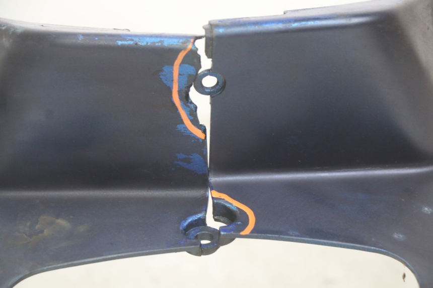 photo de TAMPA DEBAIXO DO BANCO PEUGEOT SPEEDFIGHT LC 50 (1996 - 2002) - Detalhe da peça