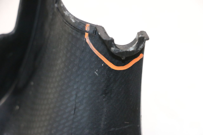 photo de TAMPA DEBAIXO DO BANCO PEUGEOT SPEEDFIGHT LC 50 (1996 - 2002) - Pontos de fixação