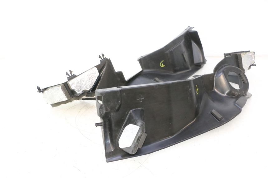 photo de COBERTURA SOBRE EL ASIENTO CAN-AM SPYDER RS 1000 (2008 - 2012) - Detalhe da peça