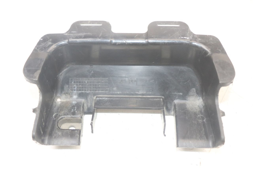 photo de TAMPA DEBAIXO DO BANCO SUZUKI SV N 650 (1999 - 2002) - Detalhe da peça