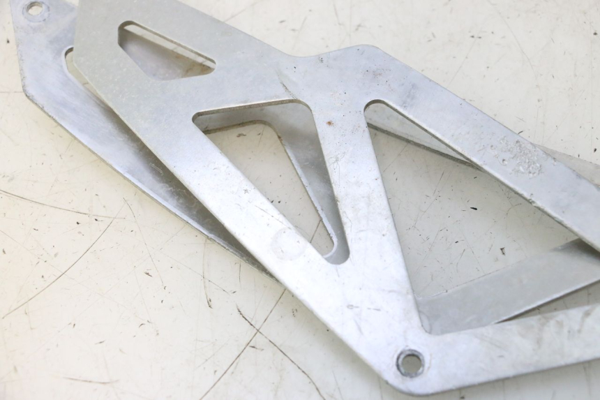 photo de COBERTURA SOBRE O ASSENTO PEUGEOT TREKKER 50 (1995 - 2004) - Ampliação técnica