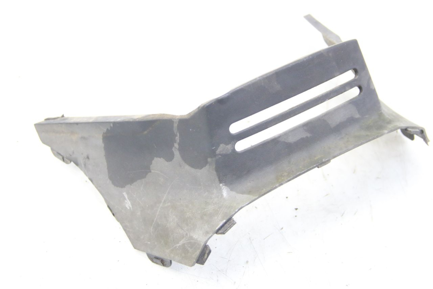 photo de TAMPA DEBAIXO DO BANCO SUZUKI UH BURGMAN 125 (2002 - 2006) - Detalhe da peça
