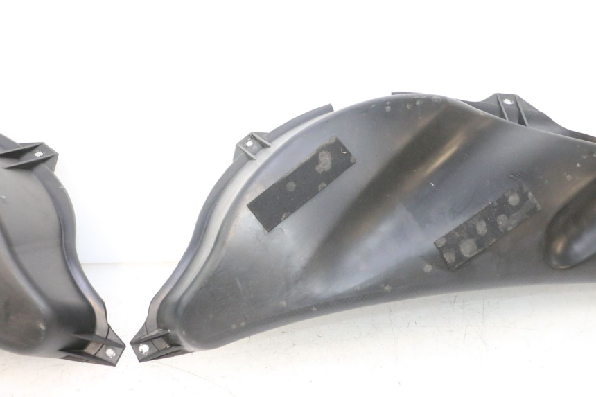 photo de COBERTURA SOBRE O ASSENTO YAMAHA WAVE RUNNER GP R 1200 (2000 - 2003) - Vista geral
