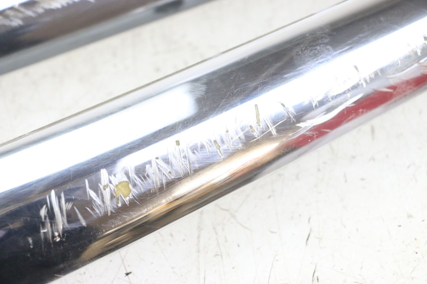 photo de TAMPA DEBAIXO DO BANCO PIAGGIO XEVO - X EVO 125 (2007 - 2017) - Pontos de fixação