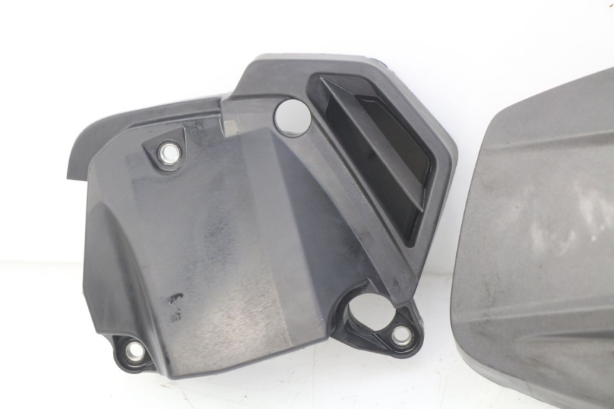photo de TAMPA DE TRANSMISSÃO HONDA FORZA 125 (2015 - 2016) - Pontos de fixação