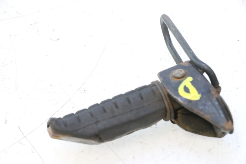 photo de DESCANSO DE PÉ TRASEIRO DIREITO HONDA CB TWO FIFTY 250 (1991 - 2002) - Detalhe da peça