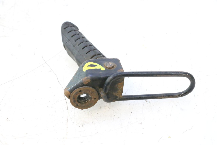 photo de DESCANSO DE PÉ TRASEIRO DIREITO HONDA CB TWO FIFTY 250 (1991 - 2002) - Zoom do estado de desgaste