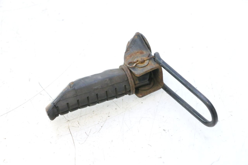 photo de DESCANSO DE PÉ TRASEIRO DIREITO HONDA CB TWO FIFTY 250 (1991 - 2002) - Outro ângulo de visão