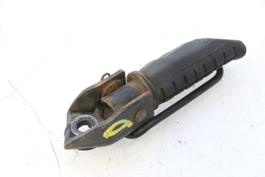photo de DESCANSO DE PÉ TRASEIRO DIREITO HONDA CB TWO FIFTY 250 (1991 - 2002) - Estado da superfície
