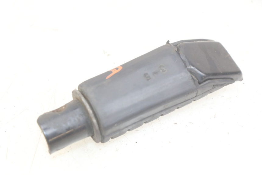 photo de DESCANSO DE PÉ TRASEIRO DIREITO HONDA CBR F SC25 1000 (1989 - 1992) - Zoom do estado de desgaste