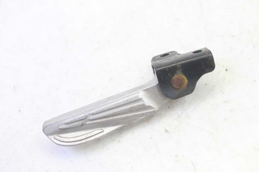 photo de DESCANSO DE PÉ TRASEIRO DIREITO SYM FIDDLE 3 III 125 (2014 - 2020) - Detalhe da peça