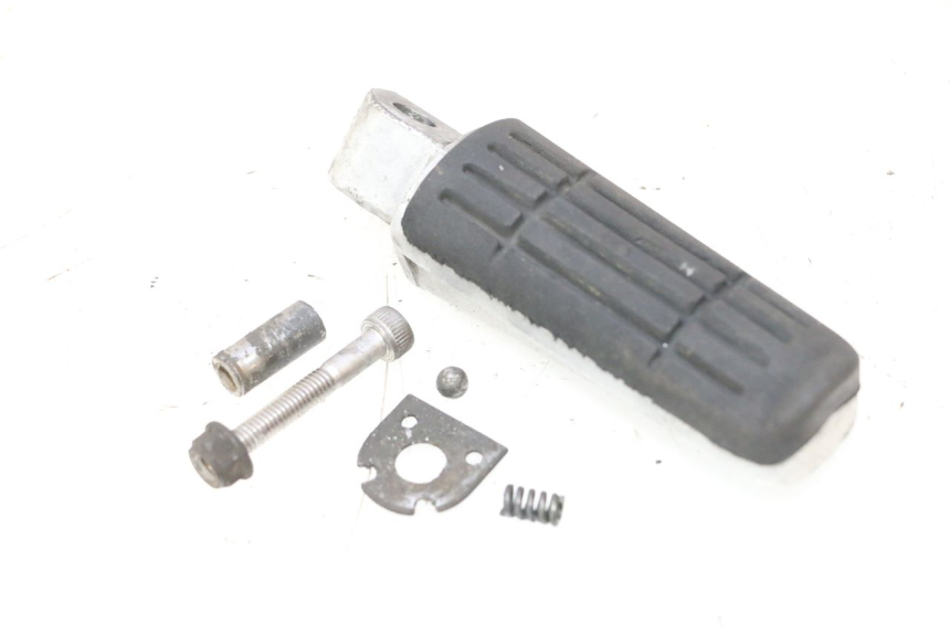 photo de DESCANSO DE PÉ TRASEIRO DIREITO YAMAHA FJR 1300 (2001 - 2005) - Vista principal