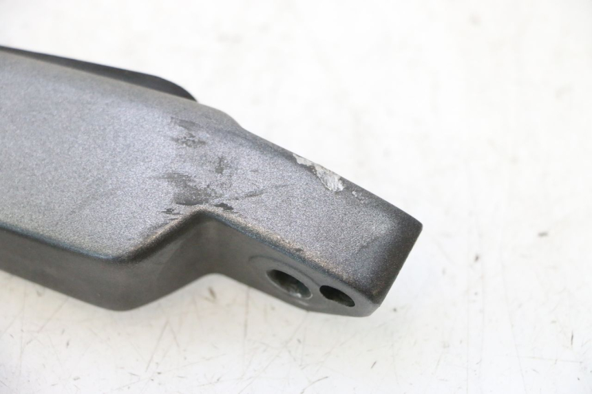 photo de DESCANSO DE PÉ TRASERO DIREITO HONDA FJS SILVER WING SILVERWING 400 (2005 - 2008) - Pontos de fixação