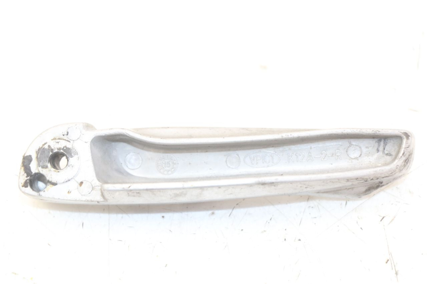 photo de DESCANSO DE PÉ TRASEIRO DIREITO HONDA FORZA 125 (2015 - 2016) - Zoom do estado de desgaste
