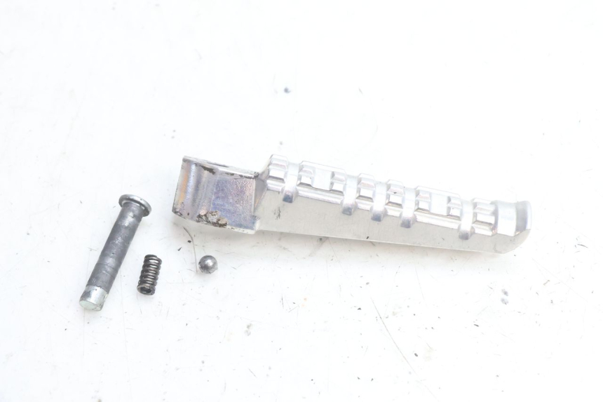 photo de DESCANSO DE PÉ TRASEIRO DIREITO YAMAHA FZ8 800 (2010 - 2016) - Vista principal