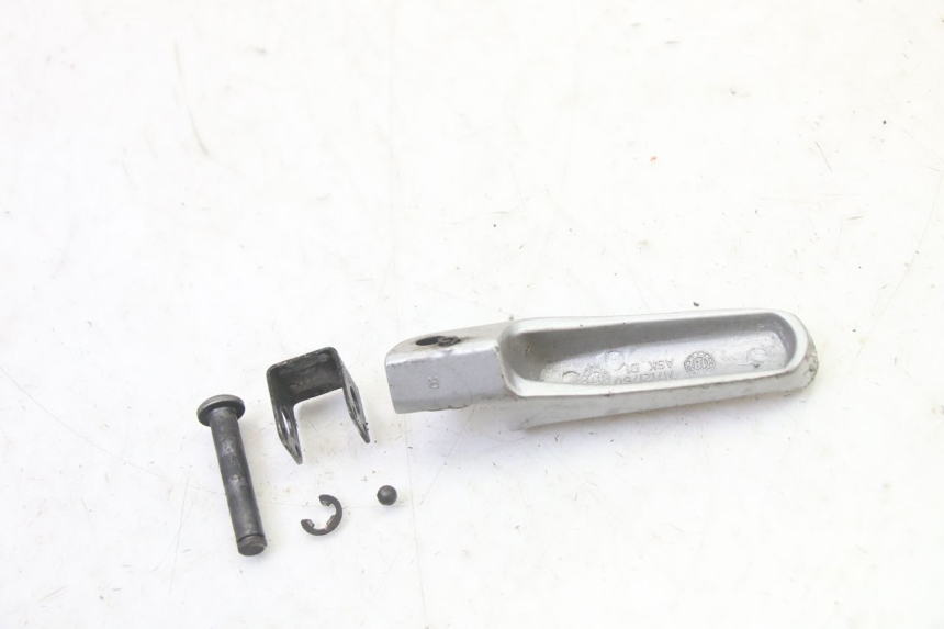 photo de DESCANSO DE PÉ TRASEIRO DIREITO BMW G310 R 310 (2016 - 2020) - Ampliação técnica